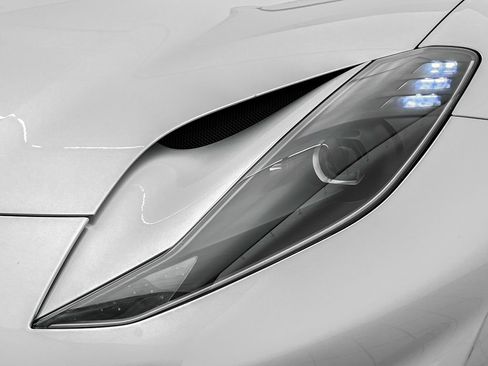 Certified 2021 Ferrari 812 GTS RWD image 28