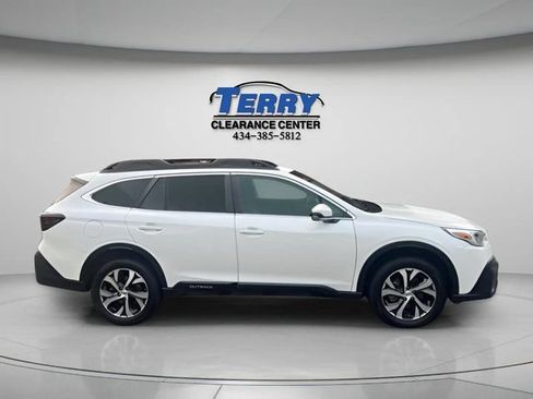 Used 2022 Subaru Outback Limited AWD/4WD image 1