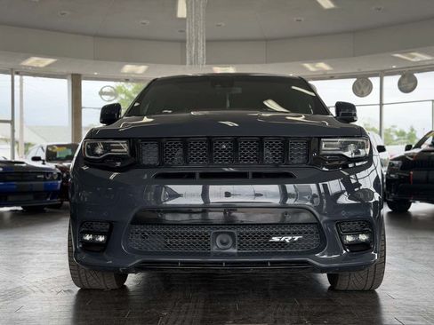 Used 2018 Jeep Grand Cherokee SRT w/ Trailer Tow Group IV AWD/4WD image 16