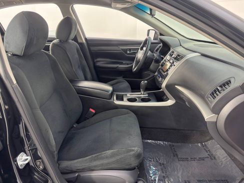 Used 2015 Nissan Altima 2.5 SV image 14