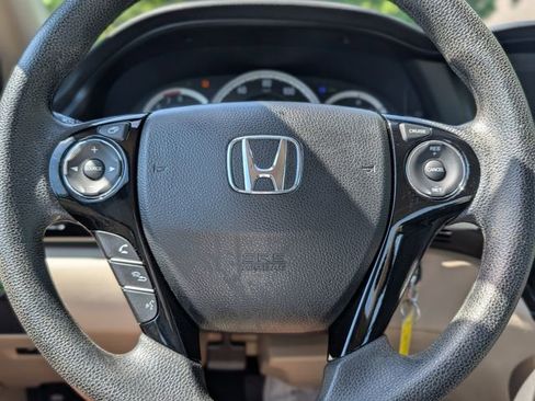 Used 2016 Honda Accord LX image 19
