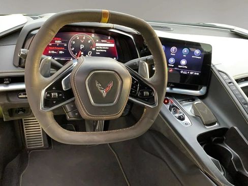Used 2022 Chevrolet Corvette Stingray Premium Cpe w/ 3LT RWD image 10