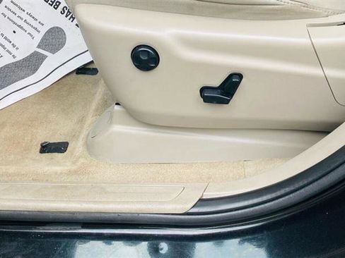 Used 2011 Jeep Grand Cherokee Laredo image 11