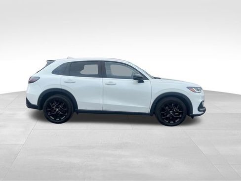 Used 2023 Honda HR-V Sport image 4