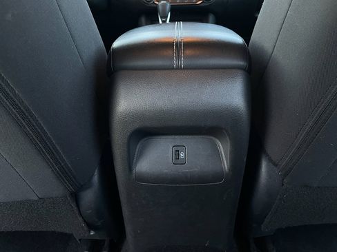 Used 2023 Nissan Sentra SV image 24