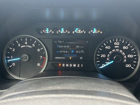 Used 2019 Ford F150 XLT w/ Equipment Group 302A Luxury image 8