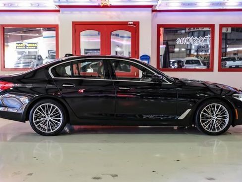 Used 2018 BMW 540i image 9