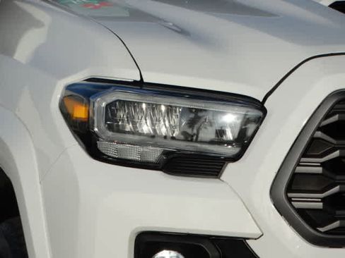 Certified 2023 Toyota Tacoma TRD Sport image 5