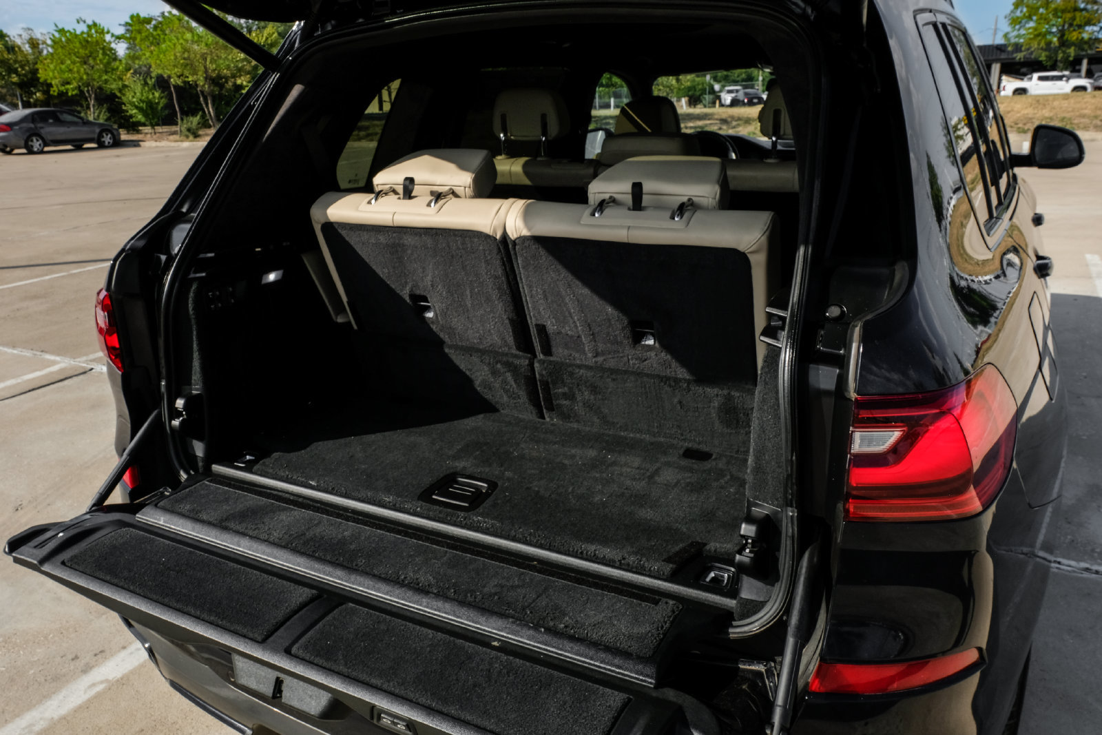 Used 2021 BMW X7 xDrive40i w/ M Sport Package AWD/4WD image 64