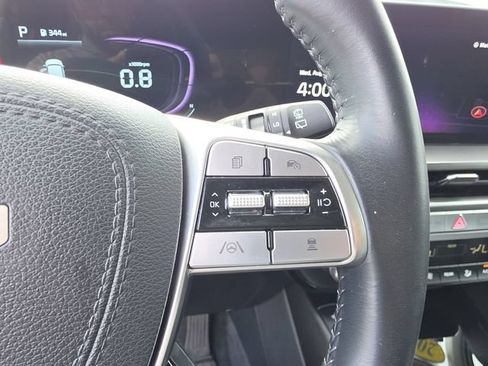 Certified 2025 Kia Telluride S FWD image 23