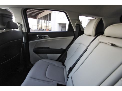 Certified 2023 Kia Sportage EX FWD image 12