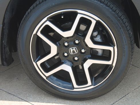 Used 2023 Honda Passport Elite image 3