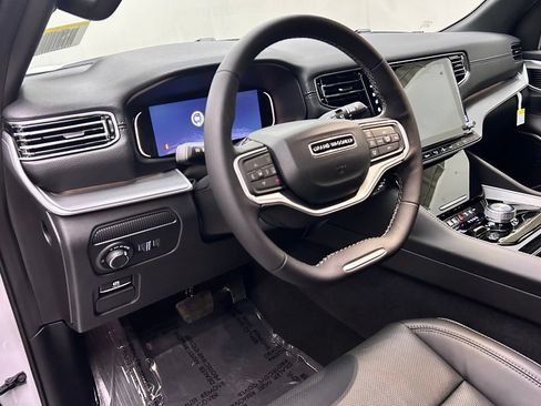 New 2026 Jeep Grand Wagoneer L 4WD image 11