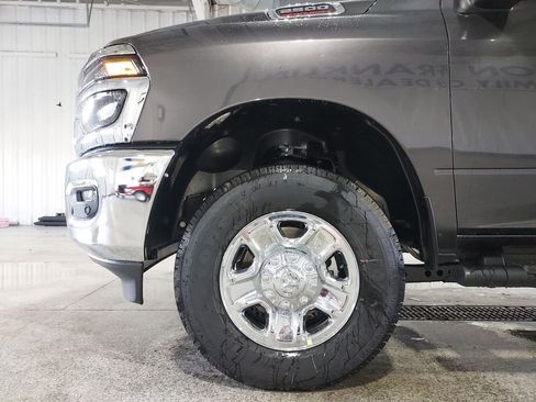 New 2026 RAM 2500 Tradesman image 16