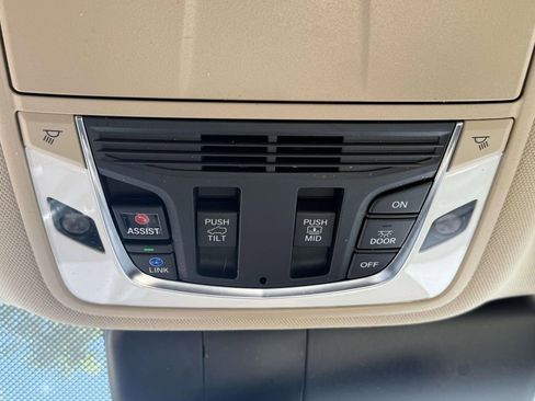 Used 2023 Acura RDX AWD image 25