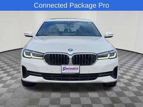 Used 2022 BMW 530i xDrive AWD/4WD image 2