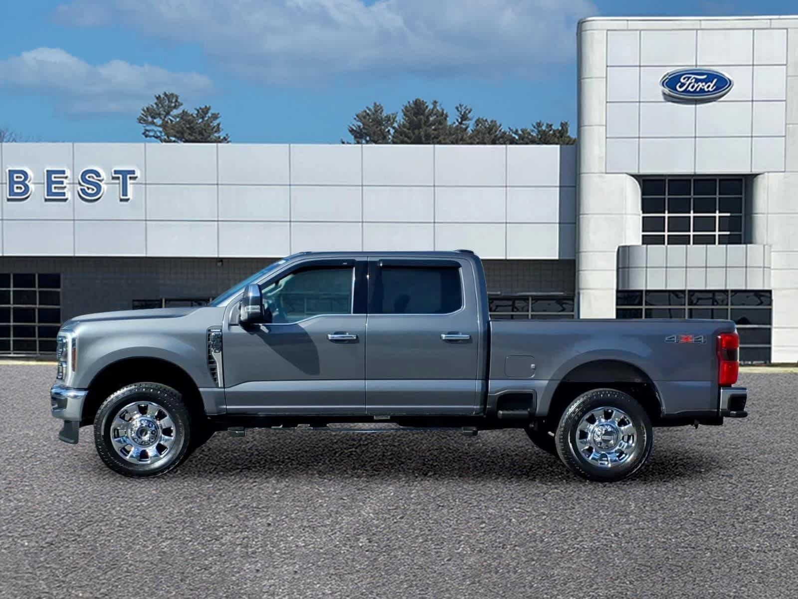 Used 2025 Ford F350 Lariat w/ Chrome Package AWD/4WD image 2