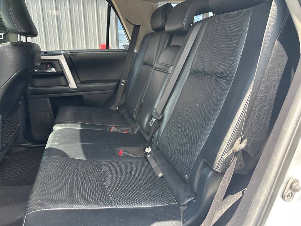 Used 2015 Toyota 4Runner Limited AWD/4WD image 6