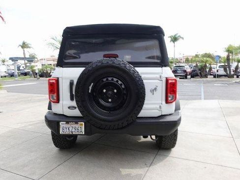 Used 2021 Ford Bronco Black Diamond image 7