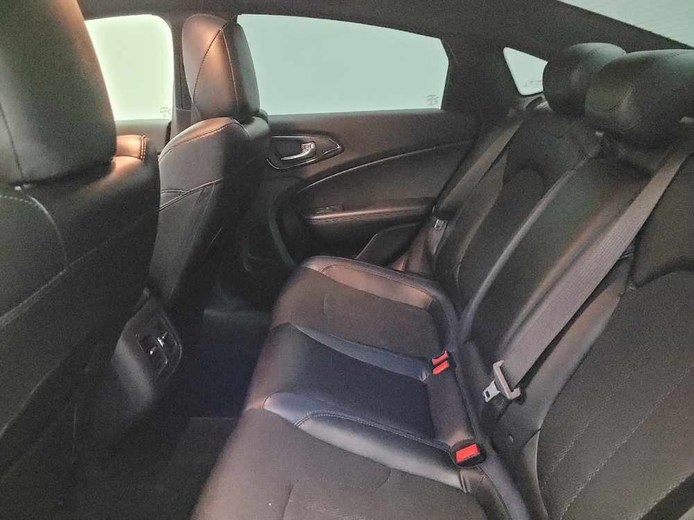 Used 2015 Chrysler 200 S w/ Navigation & Sound Group I FWD image 18