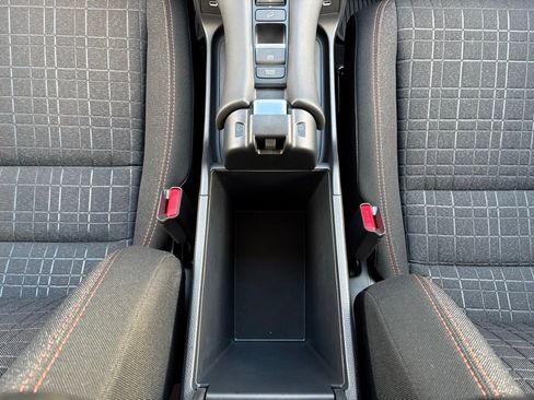 Used 2024 Honda HR-V Sport image 16