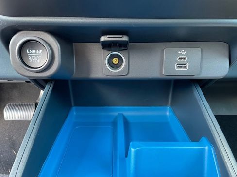 New 2025 Ford Maverick XLT w/ XLT Luxury Package image 19