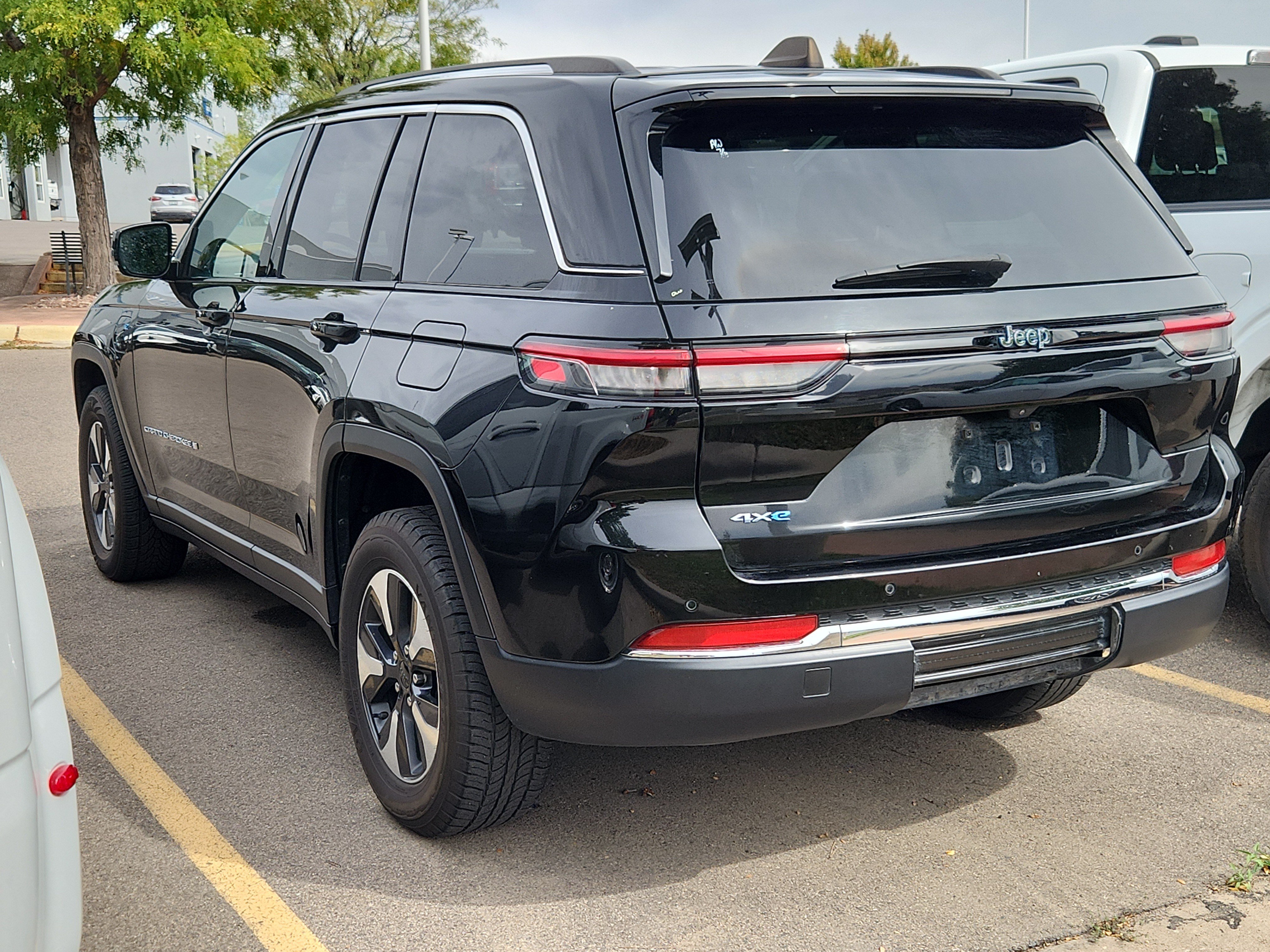 Used 2024 Jeep Grand Cherokee Limited 4xe AWD/4WD image 7