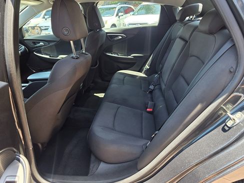 Used 2018 Chevrolet Malibu Hybrid FWD image 19
