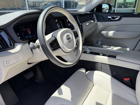 Used 2022 Volvo XC60 B5 Inscription w/ Advanced Package image 35