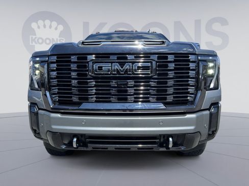Used 2024 GMC Sierra 2500 Denali Ultimate AWD/4WD image 11