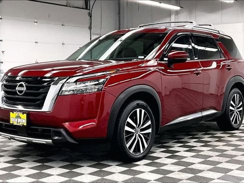 Used 2023 Nissan Pathfinder Platinum AWD/4WD image 13