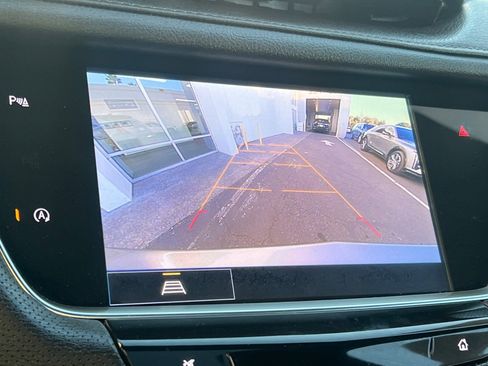 Used 2025 Cadillac XT5 Premium Luxury image 26