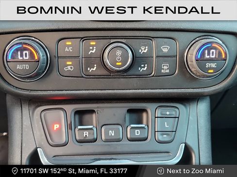 Used 2020 GMC Terrain SLT w/ Preferred Package image 24