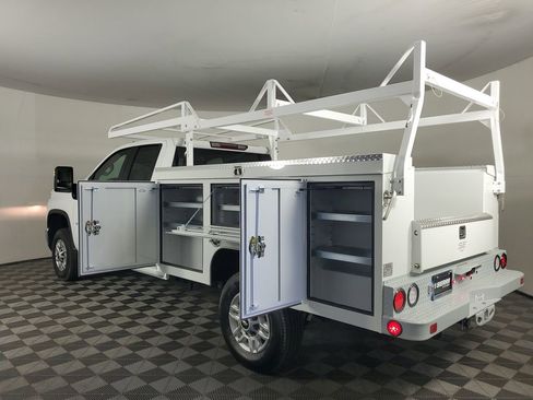 New 2026 Chevrolet Silverado 2500 W/T RWD image 6