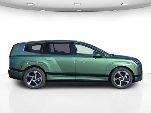 New 2026 Hyundai Ioniq 9 Calligraphy image 9