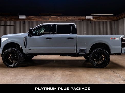 Used 2026 Ford F350 Platinum w/ Platinum Plus Package AWD/4WD image 6