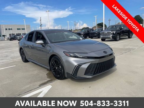 Certified 2026 Toyota Camry SE w/ Convenience Package FWD image 8
