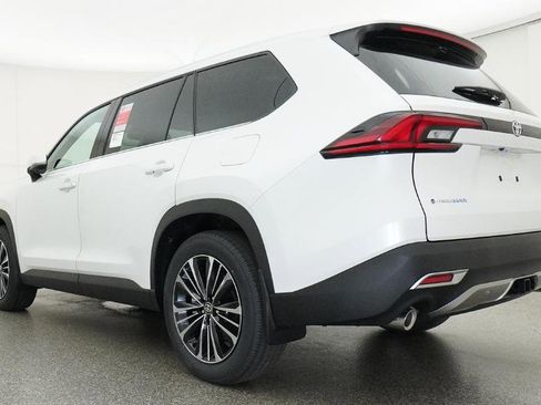 New 2026 Toyota Grand Highlander AWD Hybrid image 25