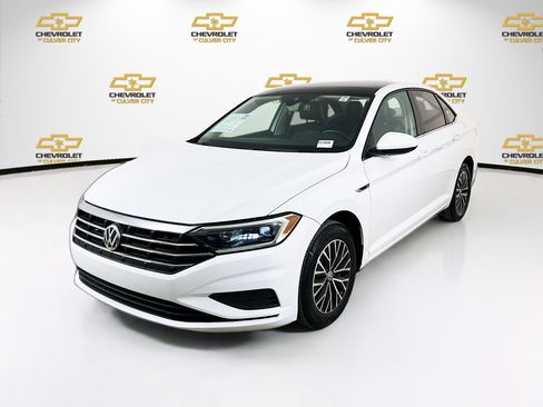Used 2019 Volkswagen Jetta SEL image 3