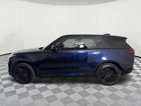 Used 2023 Land Rover Range Rover Sport SE Dynamic AWD/4WD image 2