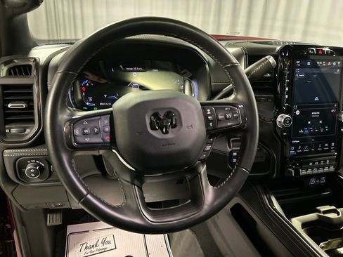 Used 2024 RAM 2500 Limited image 15