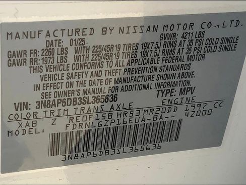 Used 2025 Nissan Kicks SR image 16