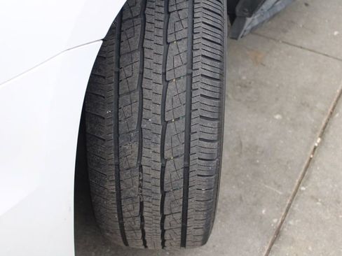 Used 2016 Chevrolet Tahoe LT image 13