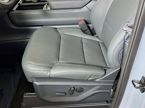 New 2026 Ford Expedition Max Active image 23