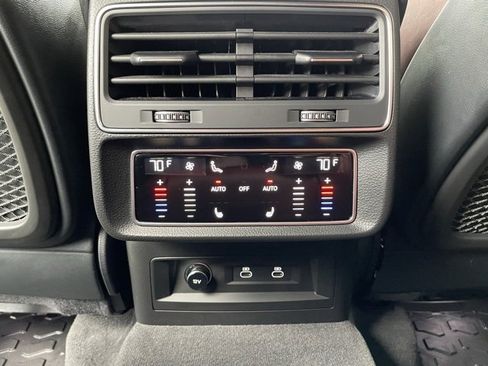 Used 2023 Audi SQ8 Premium Plus image 27