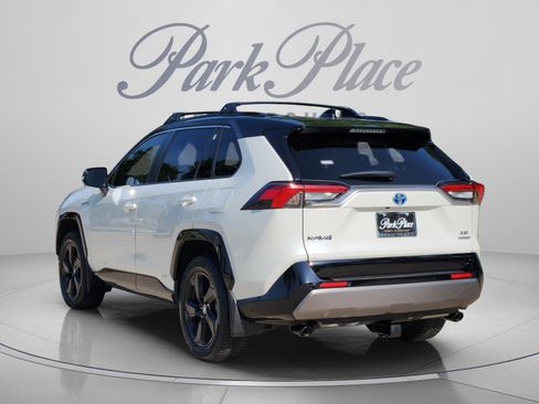 Used 2021 Toyota RAV4 XSE AWD/4WD image 3