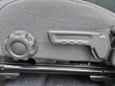 Used 2024 Jeep Wrangler Unlimited Sport AWD/4WD image 21