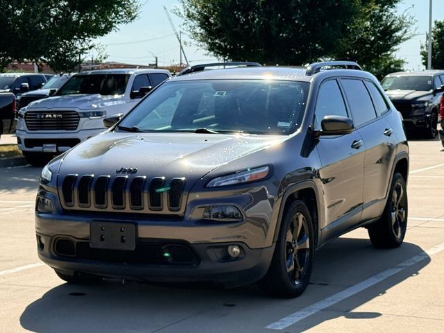 Used 2018 Jeep Cherokee Limited w/ Luxury Group FWD image 6