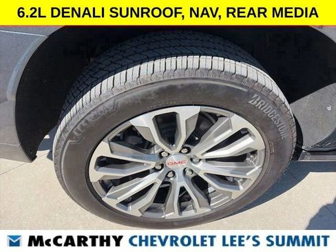 Used 2021 GMC Yukon Denali w/ Denali Premium Package image 19