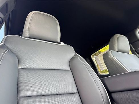 New 2026 GMC Sierra EV Elevation w/ LPO, Elevation Dark Package image 18